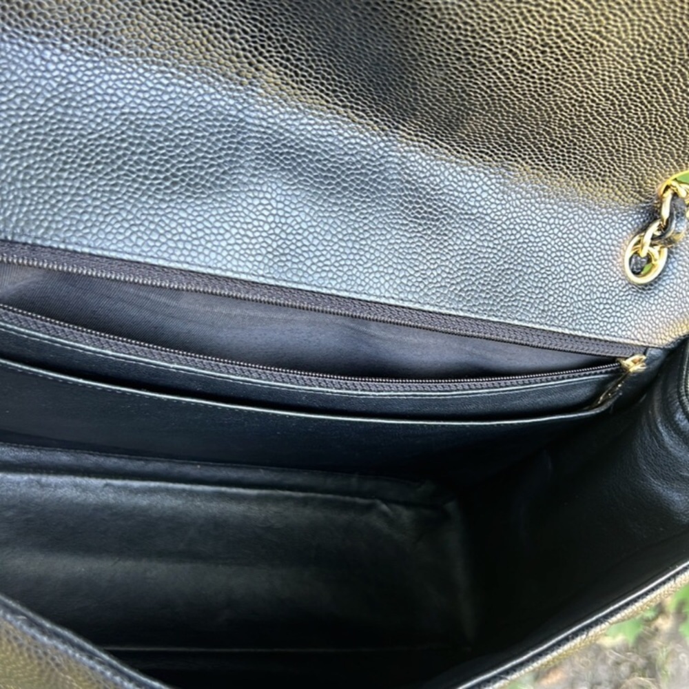 πβ¨ JUMBO β¨π CHANEL CAVIAR FLAP GOLD HARDWARE - Picture 5 of 15